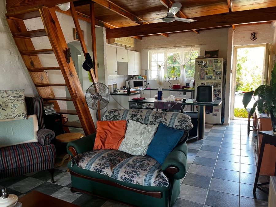 2 Bedroom Property for Sale in Caribbean Beach Club North West